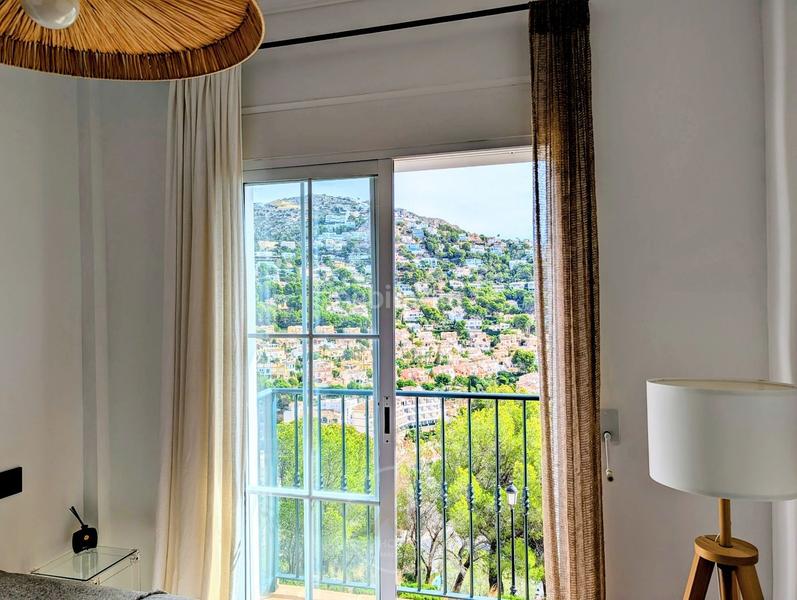 Foto 3fb78b40-a48f-4555-9e65-1ca24b2015d7. Dúplex duplex encantador mediterraneo y moderno en Altea