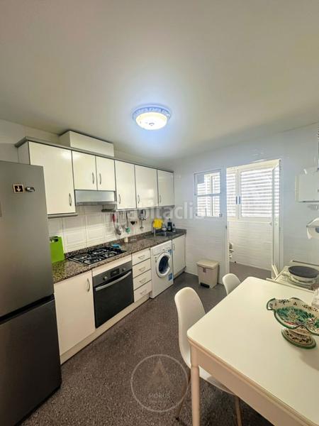 Foto 232b348c-2dab-4459-b8d9-f1987bbdb4c3. Rent flat with parking pool in Playa Poniente Benidorm