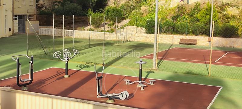 Foto ec48ac6f-4590-4f35-a9d6-c8b2fb60af0b. Rent flat with parking pool in Playa Poniente Benidorm