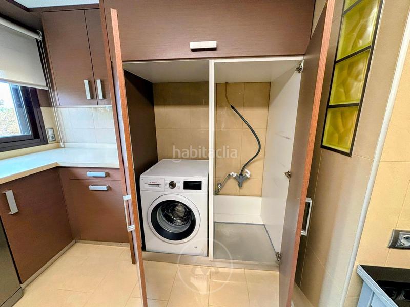 Foto 0eb5f403-4a4d-473f-8f6c-d25fc55ed22d. Pis amb calefacció aparcament piscina a Juzgados - Plaza de Toros Benidorm