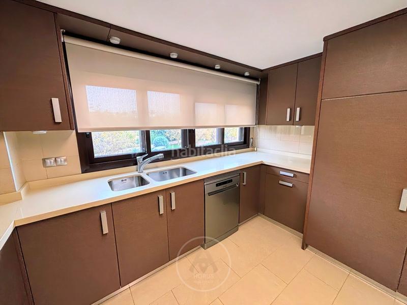 Foto 4e5e94ec-a7e0-45e9-99fc-c17d39d0bc2b. Pis amb calefacció aparcament piscina a Juzgados - Plaza de Toros Benidorm