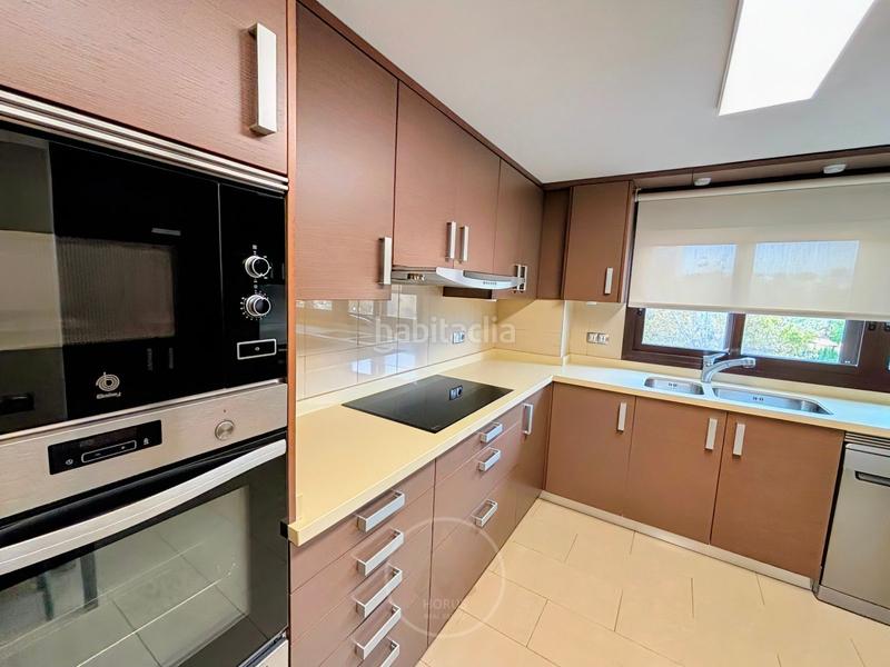 Foto a041f3b8-50b8-472f-8c0f-863e15bea67e. Pis amb calefacció aparcament piscina a Juzgados - Plaza de Toros Benidorm