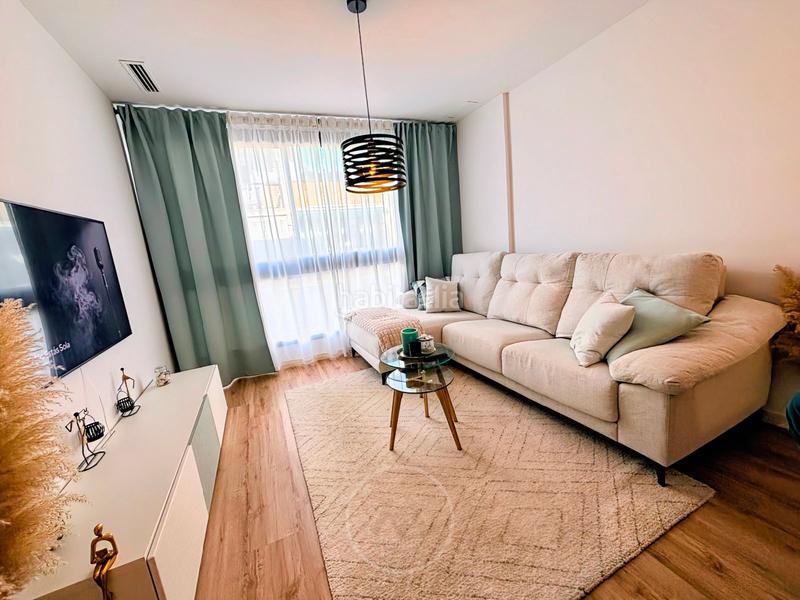 Foto 3c4b36bf-55f5-42e9-8848-c2fbf62ce992. Location appartement avec chauffage piscine dans Colonia Madrid Benidorm