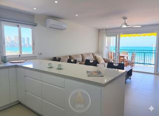 Lloguer Pis  De madrid. Exclusivo apartamento en primera línea de mar en benidorm