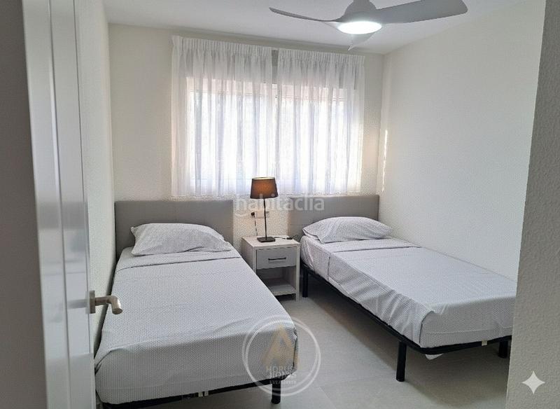 Foto e13d9bfe-679e-45b8-92a1-172a71fe9dae. Lloguer pis amb calefacció aparcament a Playa Levante Benidorm