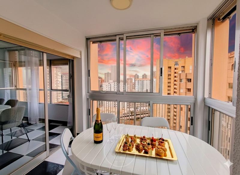 Foto 3e9cb0c5-a0dc-455f-86ea-dc976ff66bec. Affitto appartamento con riscaldamento parcheggio piscina in Benidorm