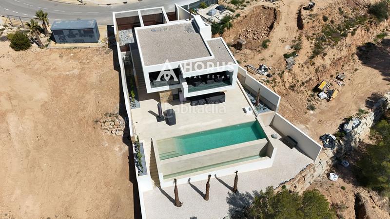 Foto d3f8ff24-b11f-4934-b8bc-4fcea60afdc0. Casa amb aparcament piscina a Finestrat pueblo Finestrat