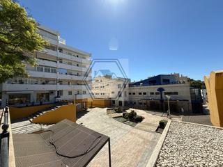 Appartement  N/a. Piso en calle rodrigo de triana