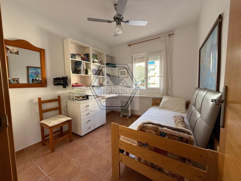 Foto 6e0ad469-a14f-43ee-9e03-0102a1642836. Piso  en avenida del mercado en Zona Miraflores Marbella