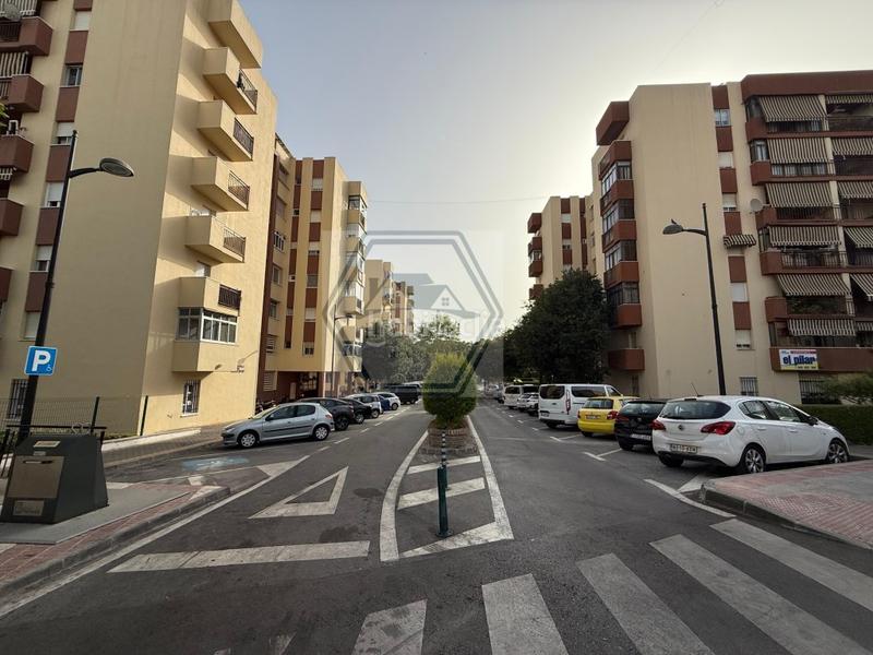 Foto 04f4da7e-7ca6-41f7-8aa4-f8f9721a0a4d. Pis amb aparcament a Zona Miraflores Marbella