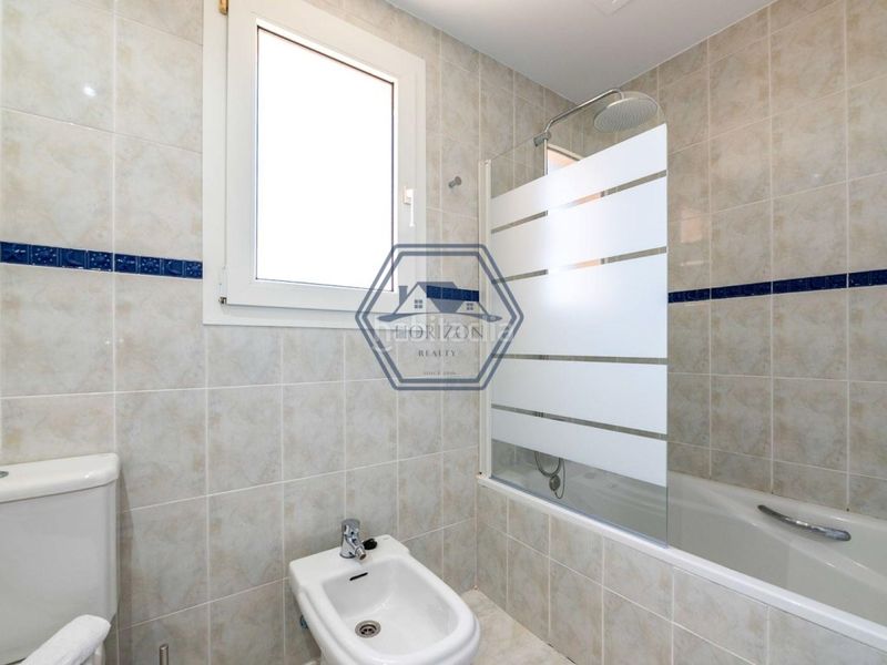 Foto fcd28b30-b4c6-4e6d-a997-ebc1533805d6. Xalet amb aparcament piscina a Bello Horizonte - Lindasol Marbella