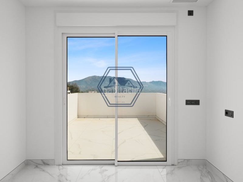 Foto 3af81388-63d7-4e38-8ce4-ae0caed7dfde. Casa amb aparcament piscina a La Mairena Ojén