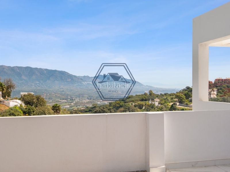 Foto b242d3bc-1f83-4499-bf28-566c24b34816. Casa amb aparcament piscina a La Mairena Ojén