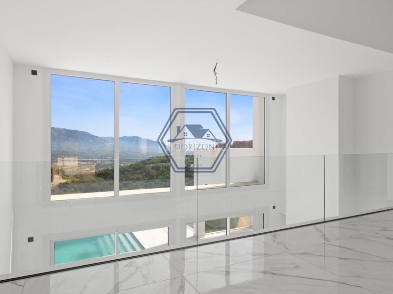 Foto b57f3a1c-244f-40bd-ae98-351a48716f37. Casa amb aparcament piscina a La Mairena Ojén