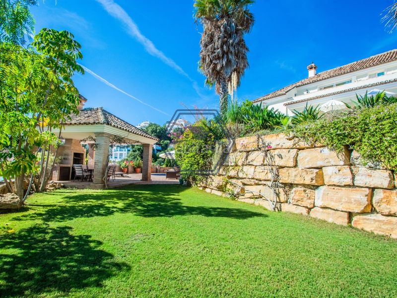 Foto 0ec75a86-e1a8-4100-806d-12677cd3e333. Casa amb aparcament a La Mairena Ojén