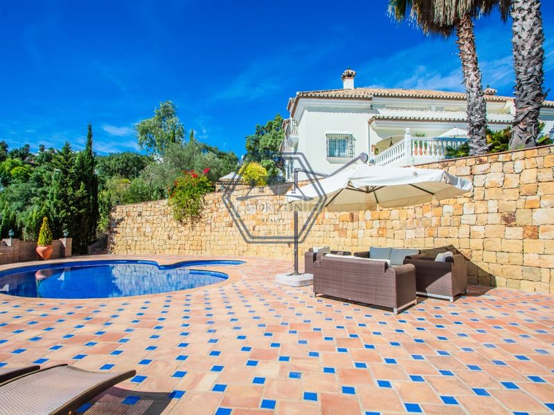 Foto ee5b8029-78d3-4008-8c7d-750425a34ffb. Casa amb aparcament a La Mairena Ojén