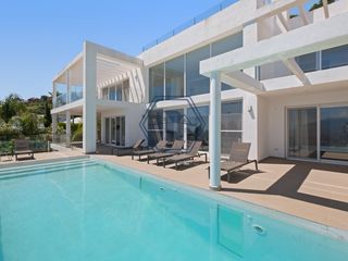Maison  Calle nuremberg. Elegancia, privacidad y vistas incomparables en la mairena