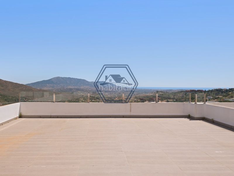 Foto 5ac59fda-09b6-4b10-ac19-e8a955a8e638. Casa amb aparcament a La Mairena Ojén