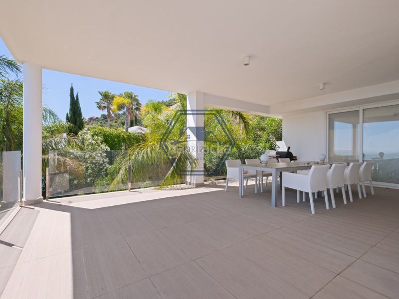 Foto f5d90aba-892e-4741-9729-4c30e24c4338. Casa amb aparcament a La Mairena Ojén