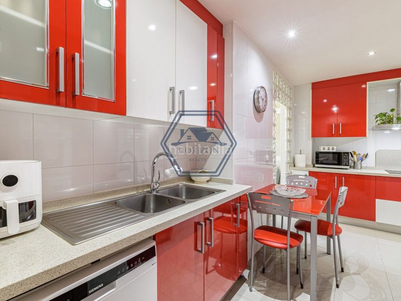 Foto a414300b-22a5-4b68-9148-7646f3c25bd4. Pis a Zona Miraflores Marbella