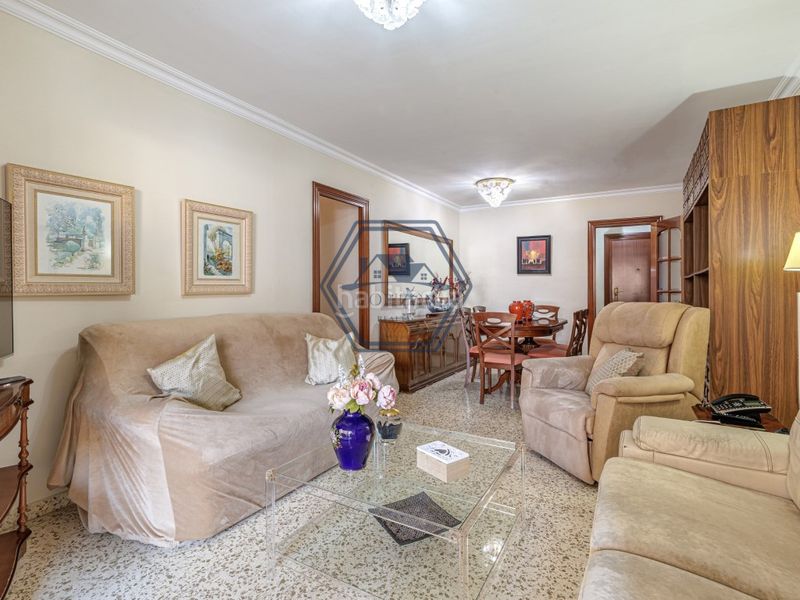 Foto cadf7351-9a7f-4a99-9a04-5f768706b572. Pis a Zona Miraflores Marbella
