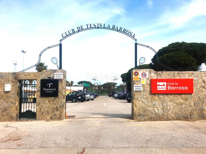 Foto 9e86230e-c688-4ffd-80f4-e05bb8f37409. Chalet mit parking in Las Lagunas - Campano Chiclana de la Frontera