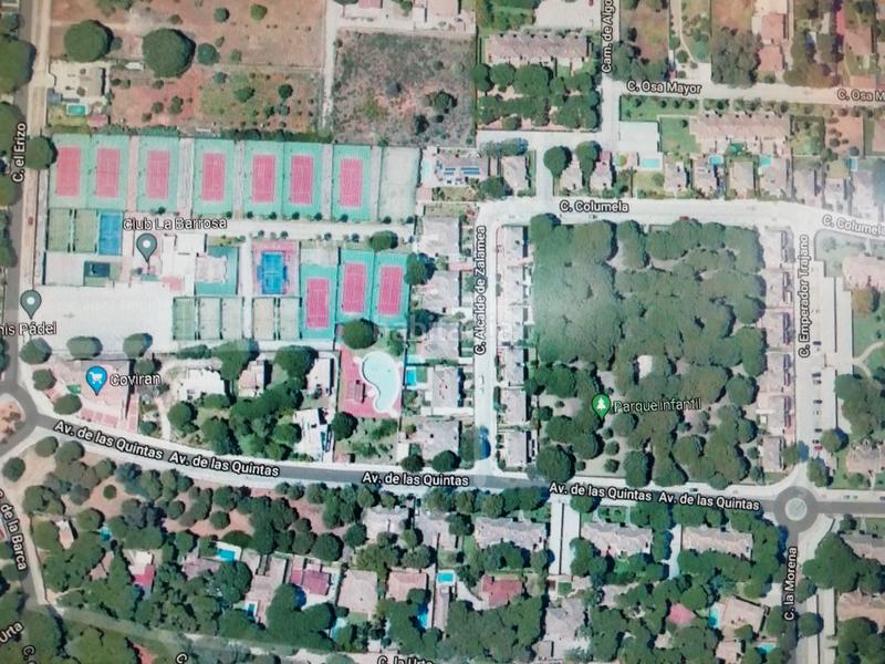 Foto ccb47532-8523-4f14-bc32-6b5a081e94bd. Chalet with parking in Las Lagunas - Campano Chiclana de la Frontera