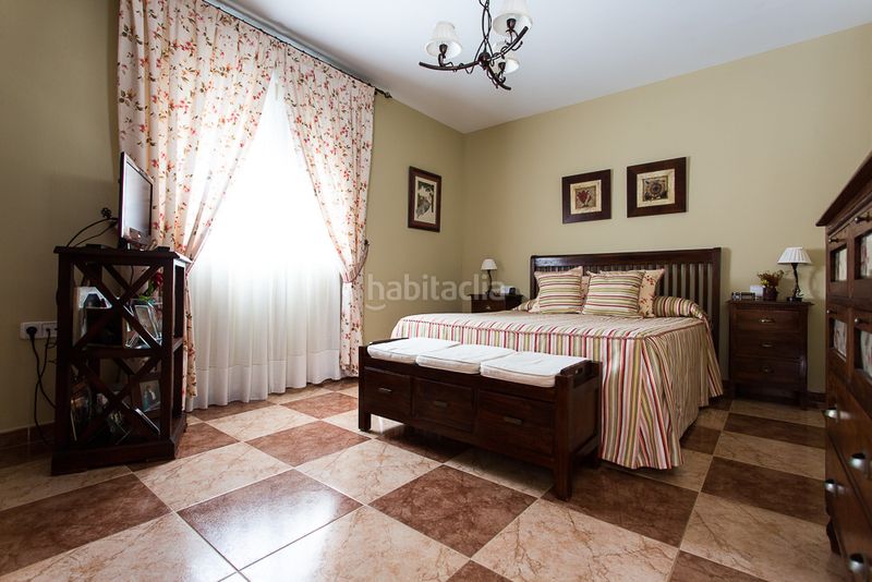 Foto 76b7c7f9-bd3b-4c77-bdf3-19d9bd440976. Chalet avec cheminée parking piscine dans Pago Alhaja Puerto de Santa María (El)