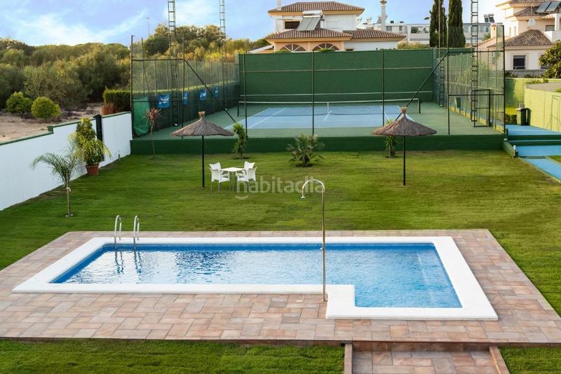 Foto cf6bf25c-6c1a-44be-b422-dfc42c368182. Chalet avec cheminée parking piscine dans Pago Alhaja Puerto de Santa María (El)