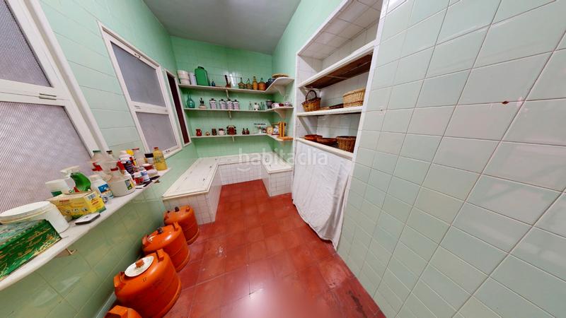 Foto 20e4fb58-6ce4-491e-946e-d90fb6e2319b. Casa amb xemeneia calefacció a Eixample Alcoi