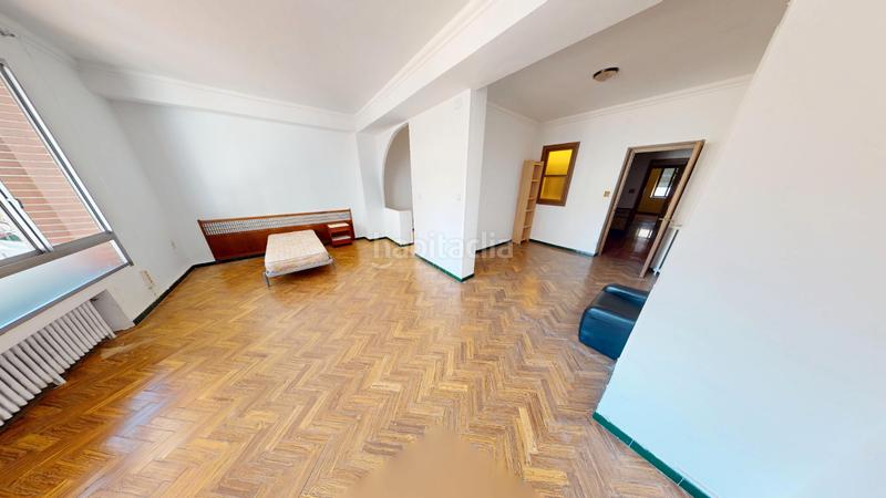 Foto 484ef7ac-f536-4b07-a94a-e09290742c87. Casa amb xemeneia calefacció a Eixample Alcoi