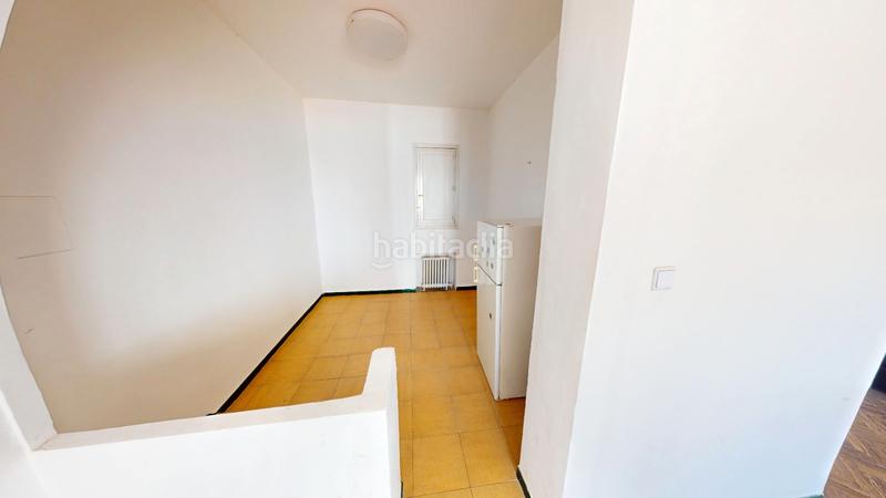 Foto 4f1b805b-3fdd-4bac-b2c4-2f59115b54bb. Casa amb xemeneia calefacció a Eixample Alcoi