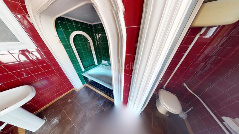 Foto 7200cbc5-47c0-42aa-a5ef-490195d3f556. Casa amb xemeneia calefacció a Eixample Alcoi