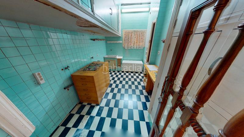 Foto c72eaffe-22aa-448c-a235-ea097e52c2e8. Casa amb xemeneia calefacció a Eixample Alcoi