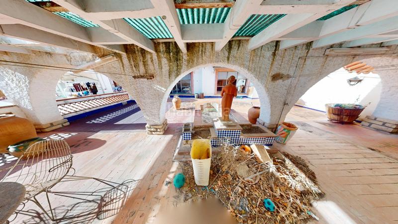 Foto cc2f2bcf-11ab-41e1-99bb-2879412cd56a. Casa amb xemeneia calefacció a Eixample Alcoi