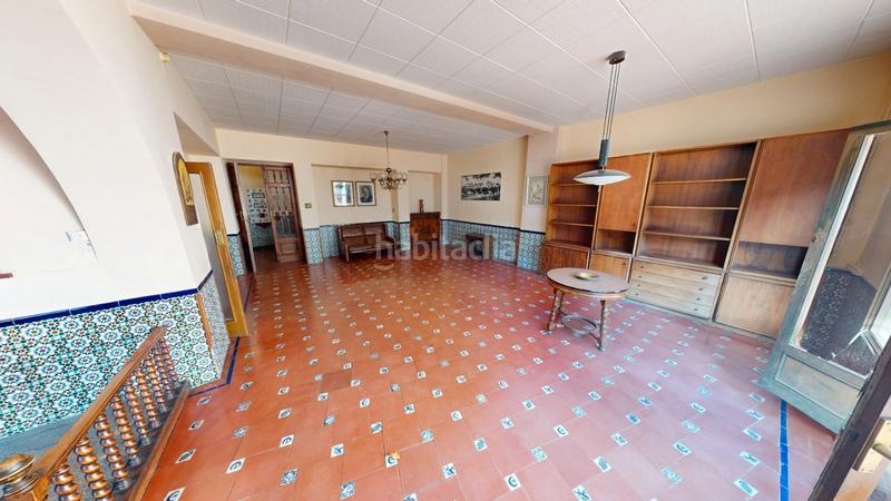 Foto e51b20fd-ea1e-4693-8171-86facd10943a. Casa amb xemeneia calefacció a Eixample Alcoi