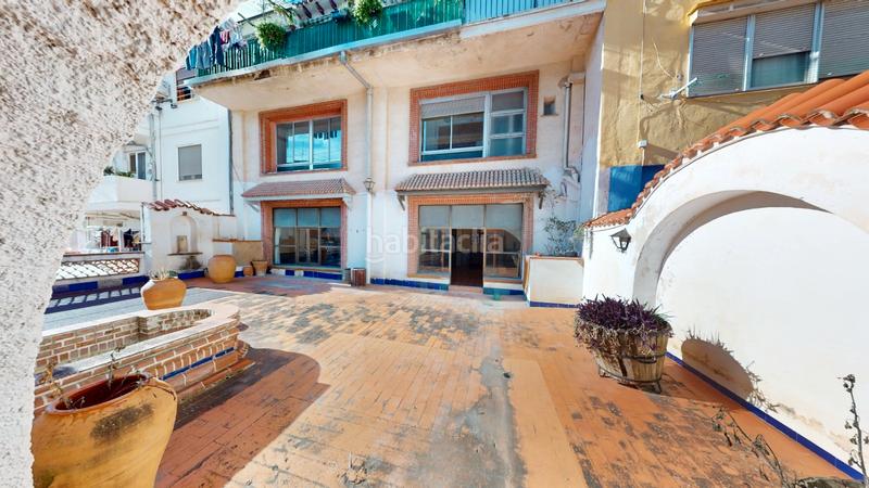 Foto e8a42a6d-5b24-4748-8ab4-a6f0af65e07d. Casa amb xemeneia calefacció a Eixample Alcoi