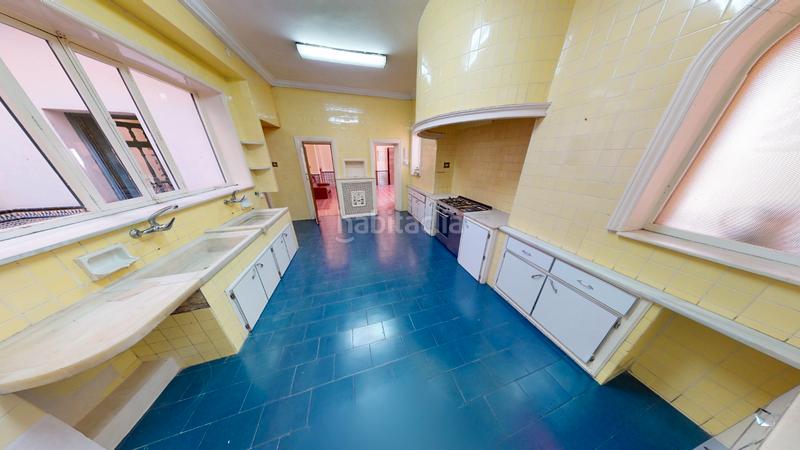 Foto f4d067f3-aa7f-4657-b9e2-b06c94a6cfca. Casa amb xemeneia calefacció a Eixample Alcoi