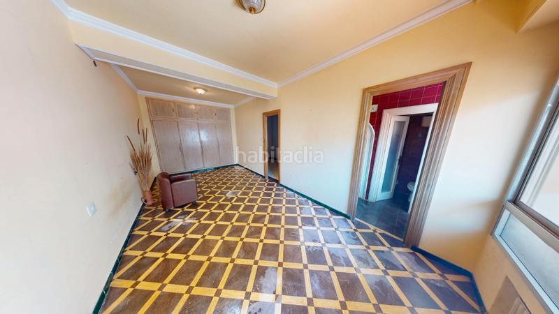 Foto f92b2425-beb6-43f9-a9a2-8304ca4f442b. Casa amb xemeneia calefacció a Eixample Alcoi