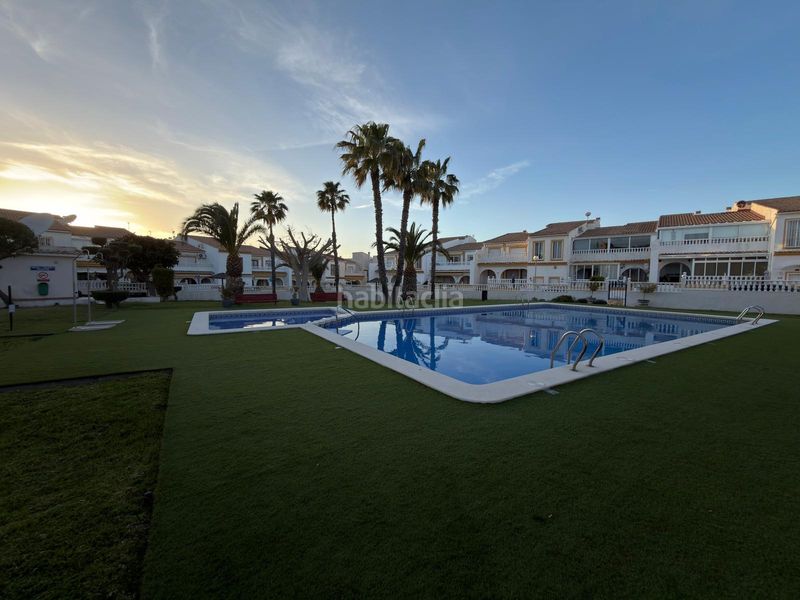 Foto a600c669-8f7e-4318-8b4e-3ef1fc19bb21. Reihenhaus in calle canarias 6 in Monte y Mar Santa Pola