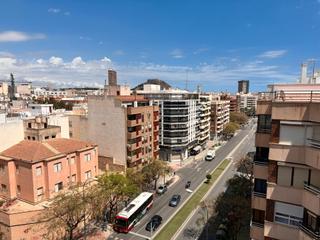 Appartement à Avenida catedratico soler 21. Piso con vistas al mar y al castillo