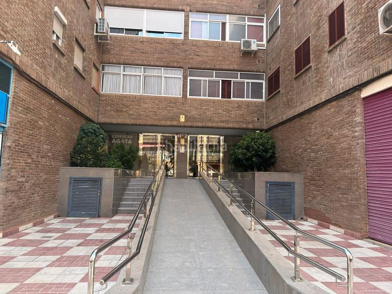 Foto 02c79f59-e824-413b-a8c3-d2b458f0764e. Alquiler piso en calle profesor agustín escribano 8 en Granada