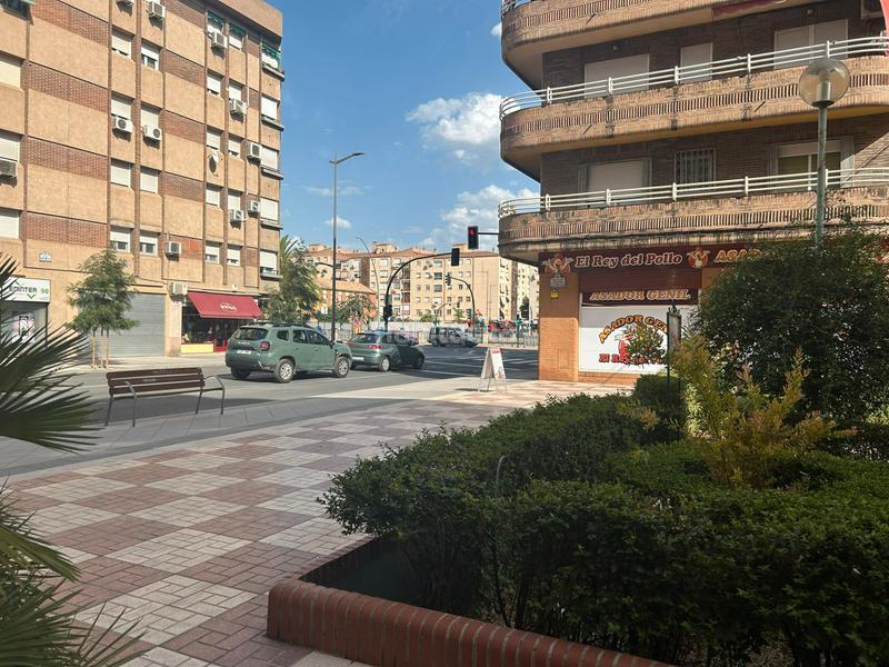 Foto 1fa90070-24c7-4d30-a079-a1b85de8c200. Alquiler piso en calle profesor agustín escribano 8 en Granada