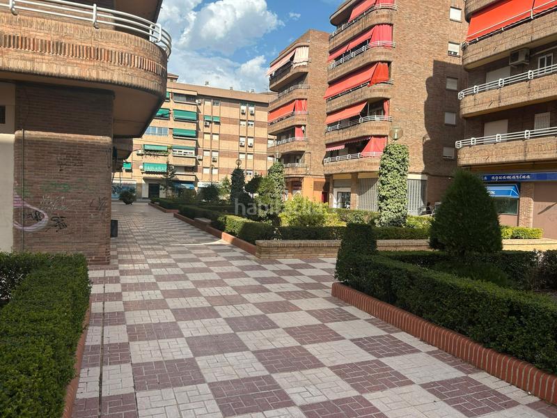 Foto fd2fbc0b-8d9c-4043-b03d-bc4fa02853a9. Alquiler piso en calle profesor agustín escribano 8 en Granada