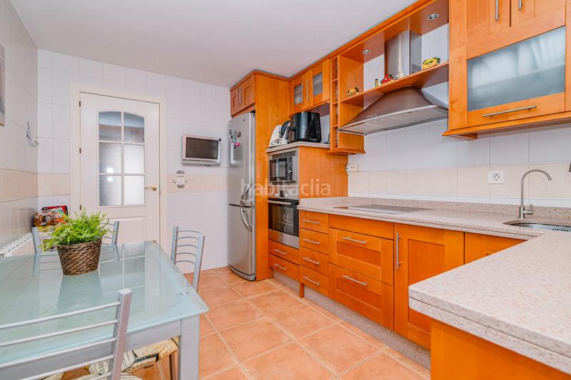 Foto 11dfc26a-ea44-4d3e-ab5a-ec223b948b51. Casa adossada amb xemeneia calefacció aparcament a Armilla