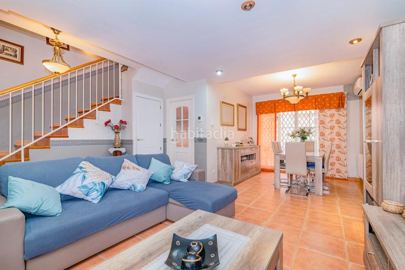 Foto d269ff2b-8341-487e-b89c-70c21fd4e29d. Maison jumelée avec cheminée chauffage parking dans Armilla
