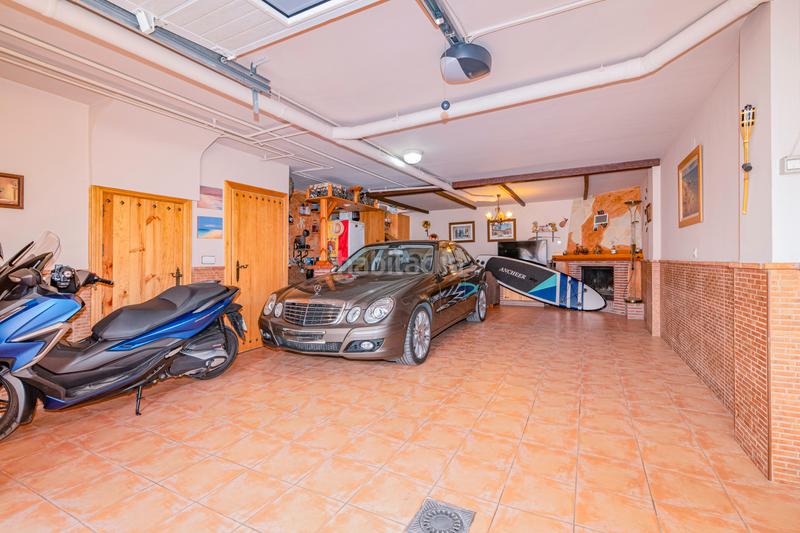 Foto dce99ead-14a2-4a47-8eb2-8bf6e7d74ecd. Maison jumelée avec cheminée chauffage parking dans Armilla