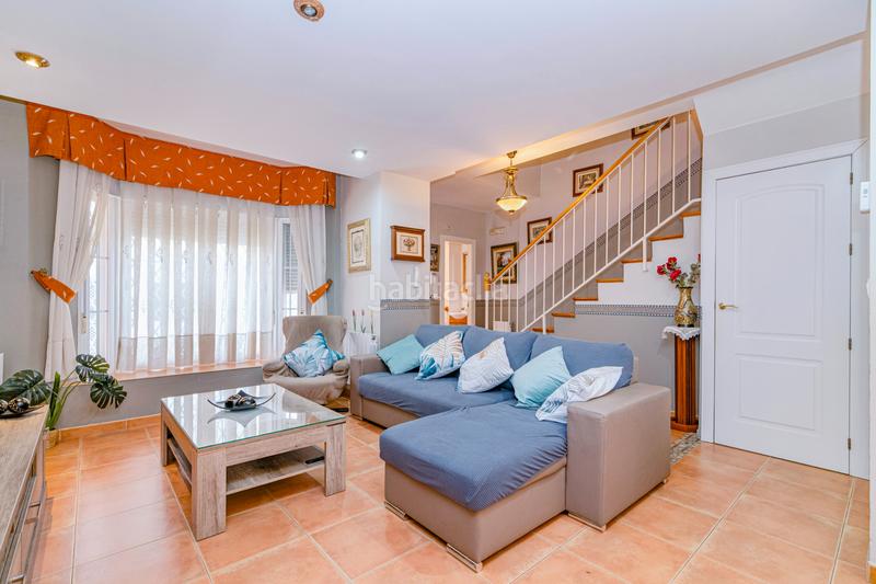 Foto e1cf9257-7a1a-4c46-9ec5-792b9f24d611. Semi detached house with fireplace heating parking in Armilla