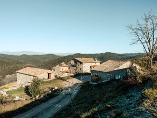 Mas  Masias rourell el s-n. Magnífica finca rústica de 193 hectareas en moià, con masia de 1