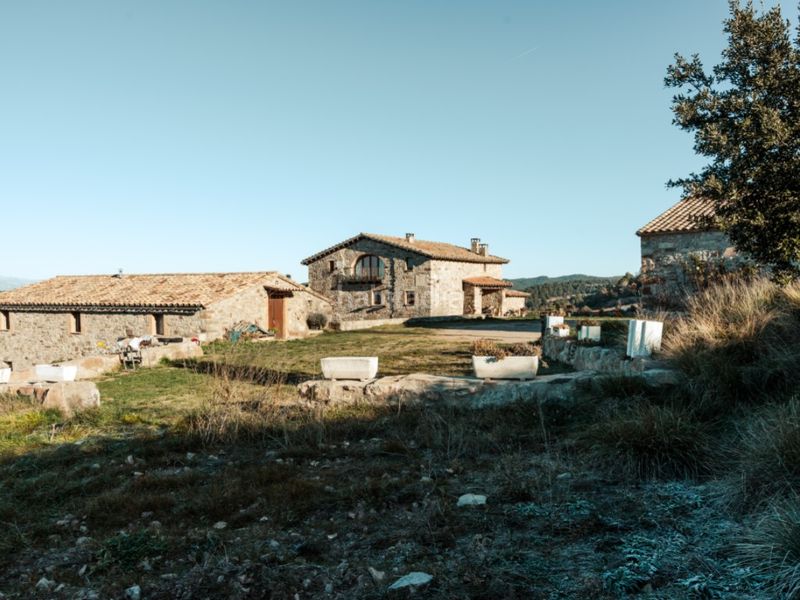 Foto b0804a8a-3b9b-4156-bbdc-d02ffbed6d62. Masia a Moià